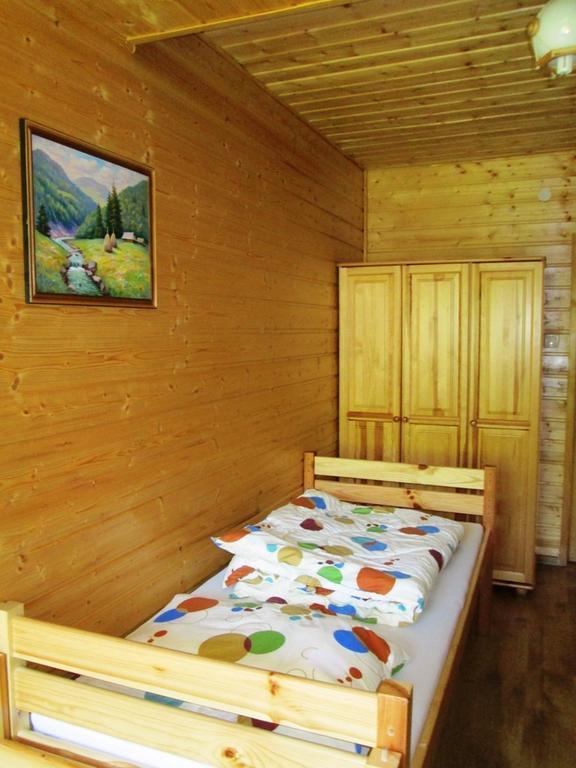Noclegi Pod Malym Krolem Ustrzyki Dolne Exteriér fotografie